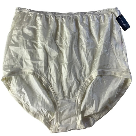 Vintage  Vanity Fair High Waist 100% Nylon Panties Size XXL Deadstock Flawed - Picture 1 of 10
